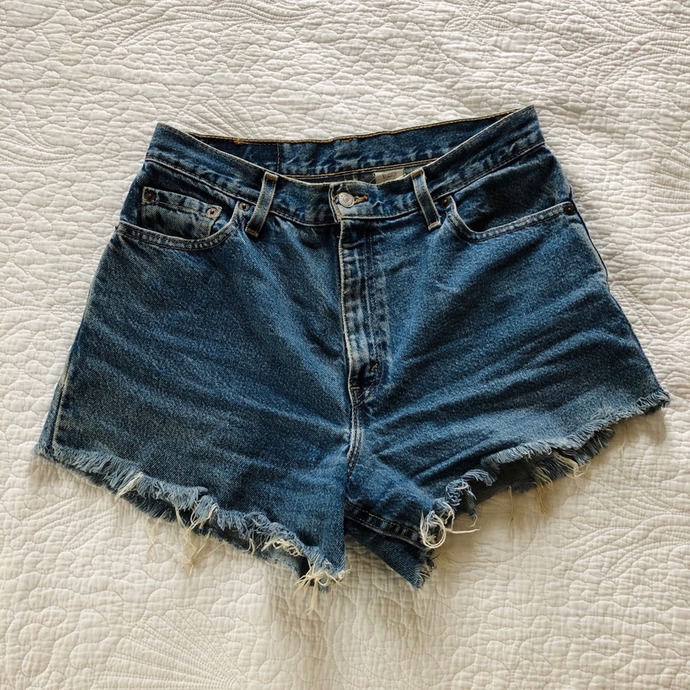 EUC Vintage Levi 550 High Waisted Shorts Denim